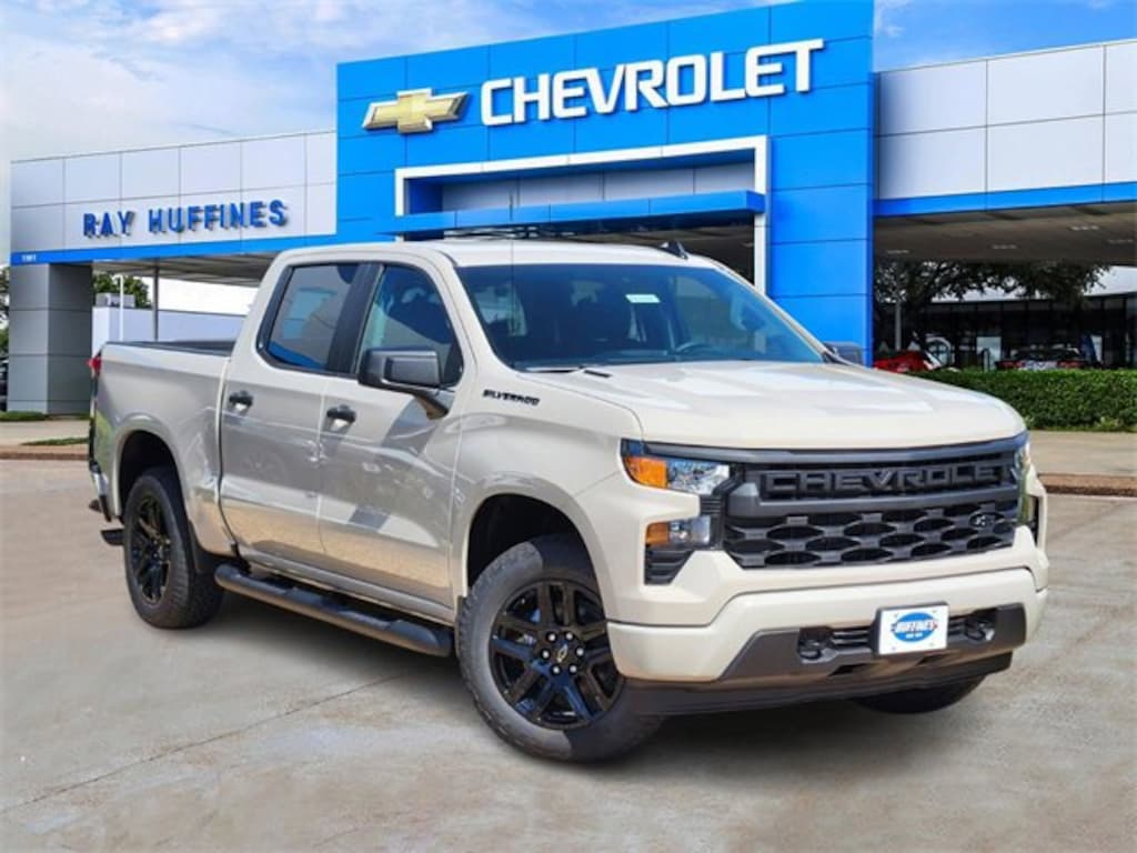 New 2026 Chevrolet Silverado 1500 Custom Truck Crew Cab