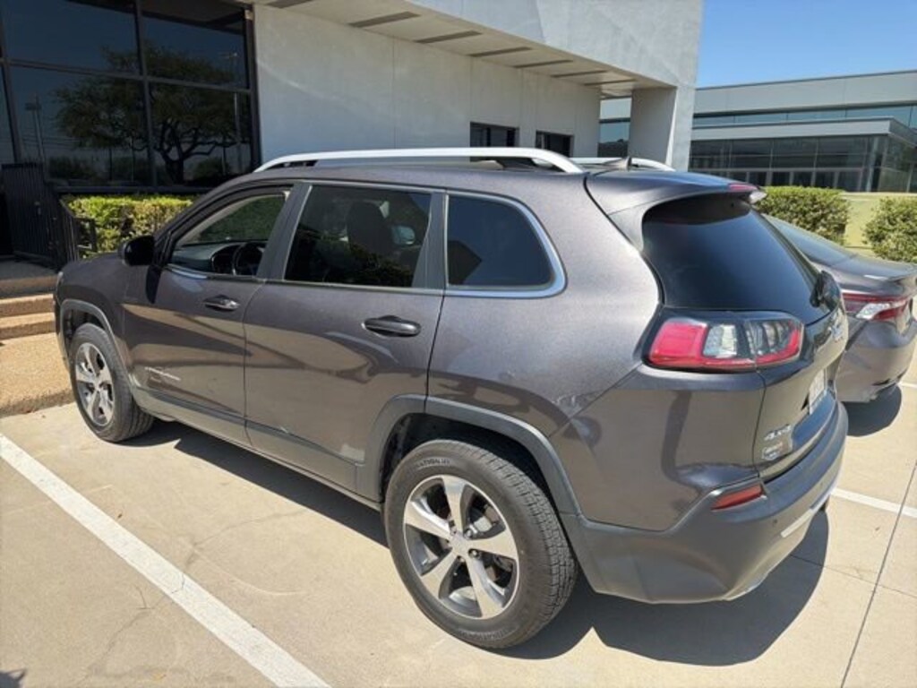 Used 2019 Jeep Cherokee Limited SUV