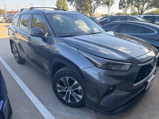 2024 Toyota Highlander Hybrid XLE photo 2