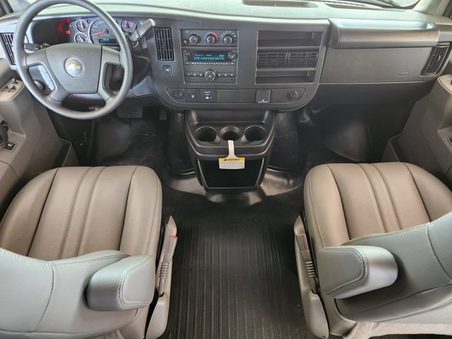 2026 Chevrolet Express Cargo Work Van - Photo 22