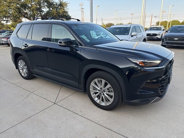 2025 Toyota Grand Highlander XLE photo 2