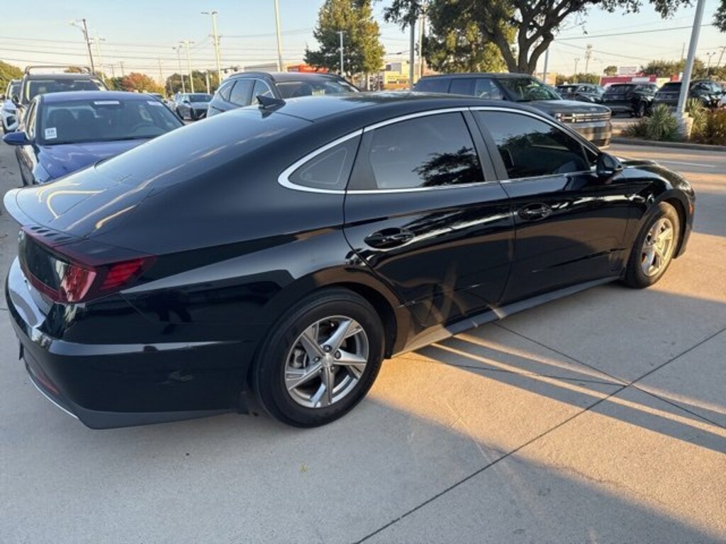 Used 2023 Hyundai Sonata SE Sedan