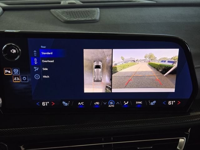 2027 Chevrolet Traverse Z71 - Photo 15