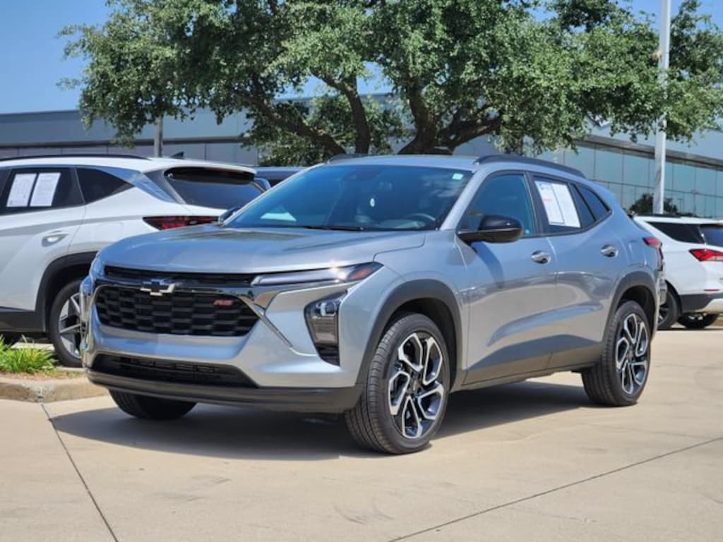 Used 2025 Chevrolet Trax 2RS SUV