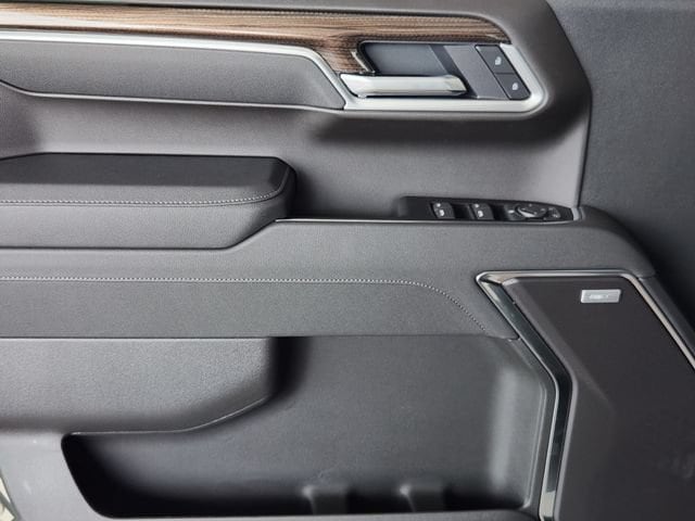 2026 Chevrolet Silverado 1500 RST - Photo 21