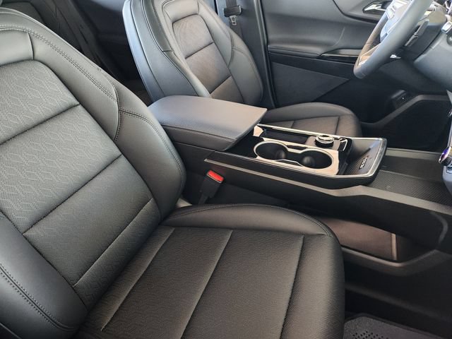 2027 Chevrolet Equinox LT - Photo 10