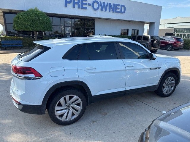 2020 Volkswagen Atlas Cross Sport SE Technology photo 3