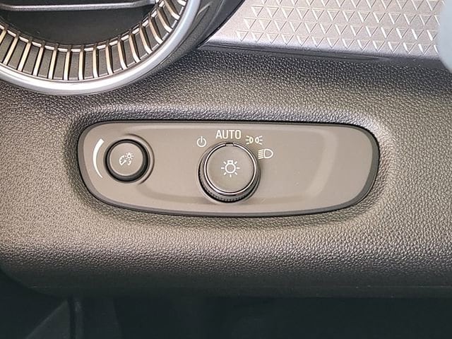 2026 Chevrolet Trax Activ - Photo 18
