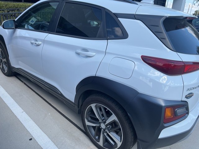 2021 Hyundai Kona Limited photo 3