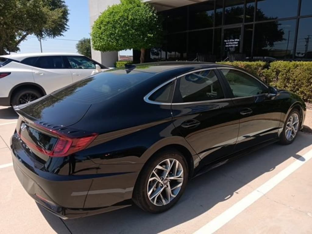 Used 2023 Hyundai Sonata SEL Sedan