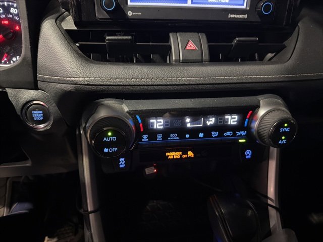 2022 Toyota RAV4 XLE photo 4