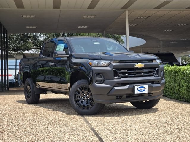 2026 Chevrolet Colorado Work Truck - Photo 2