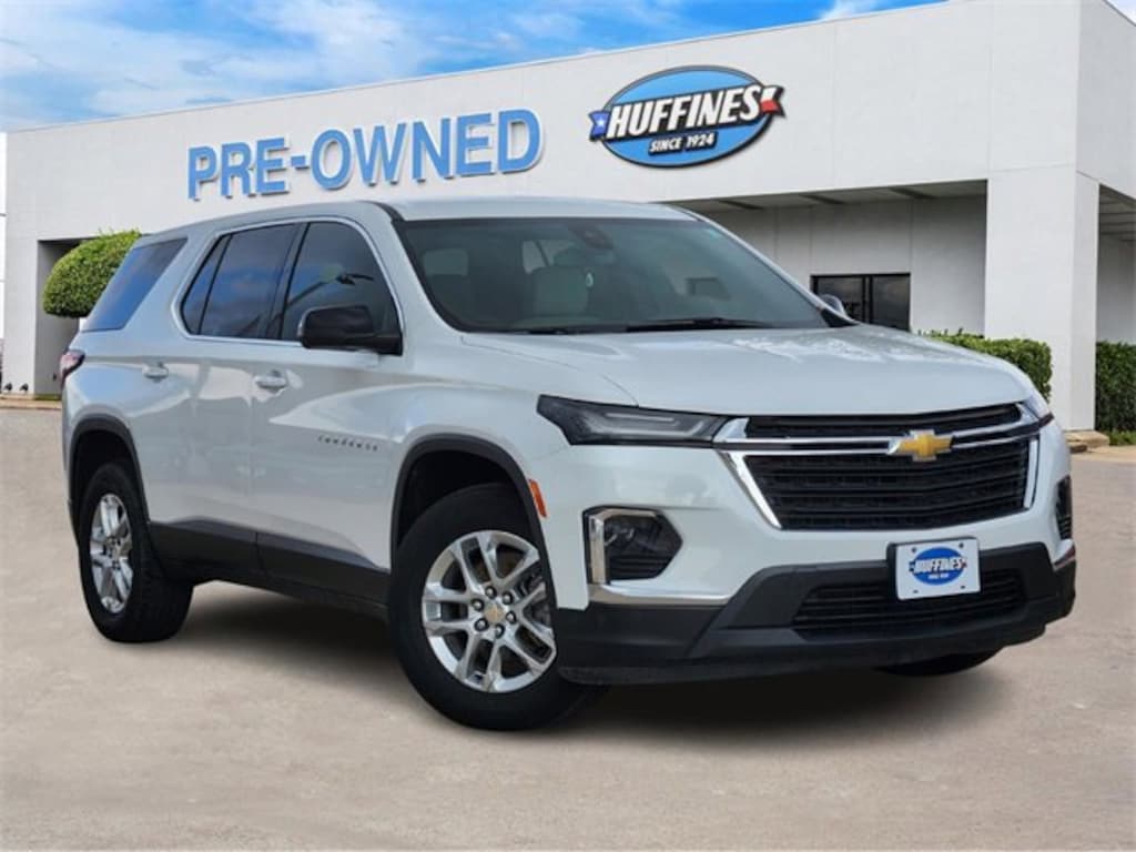 Used 2023 Chevrolet Traverse LS SUV