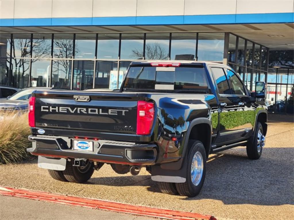 New 2026 Chevrolet Silverado 3500 HD High Country Truck Crew Cab