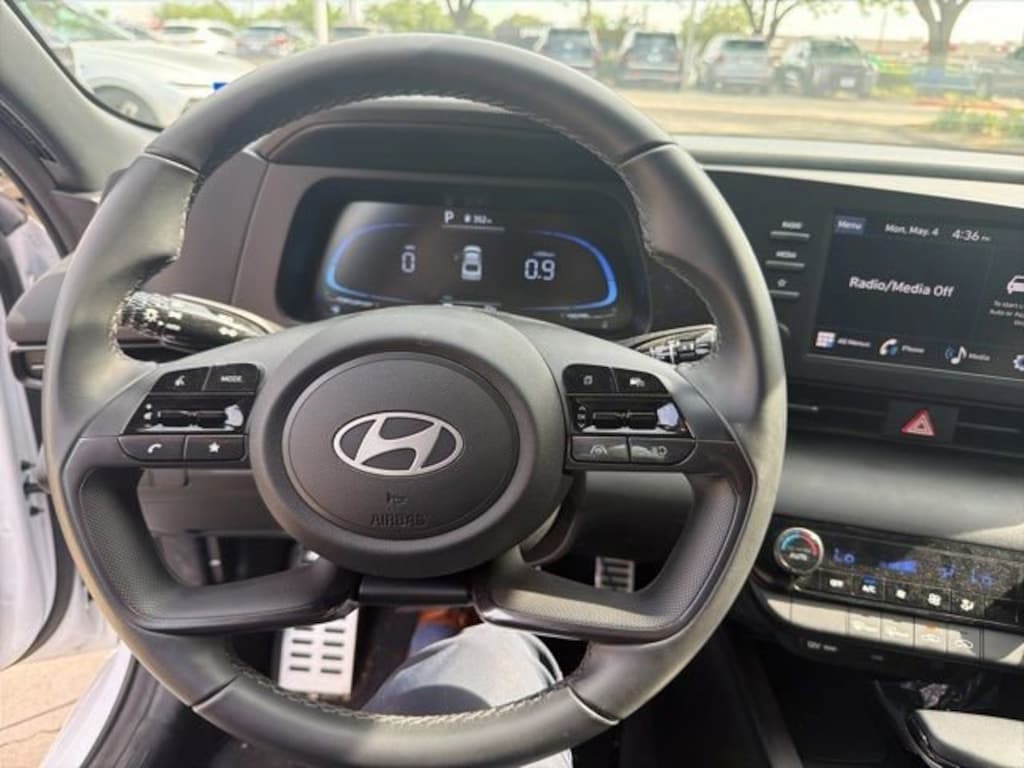 Used 2025 Hyundai Elantra SEL Sport Sedan