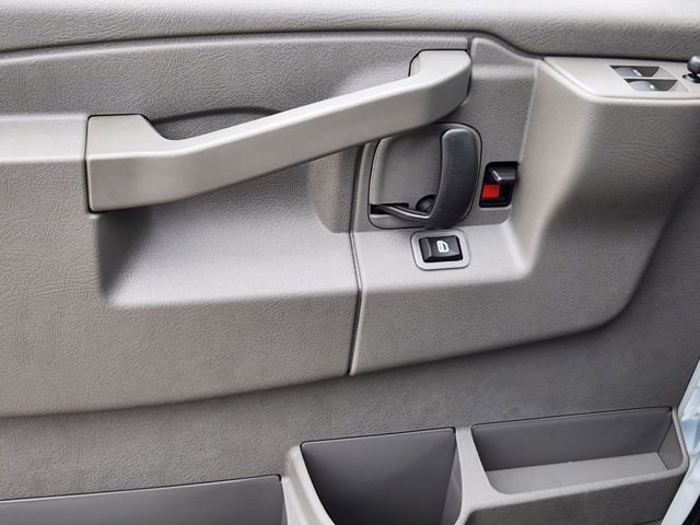 2026 Chevrolet Express Cargo Work Van - Photo 19