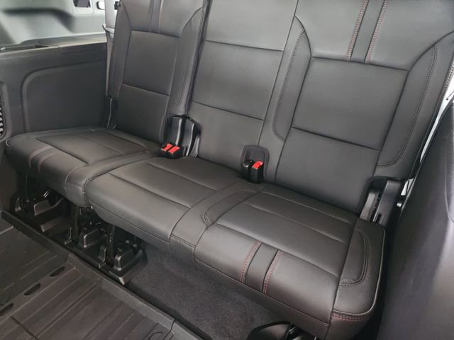 2026 Chevrolet Suburban RST - Photo 25