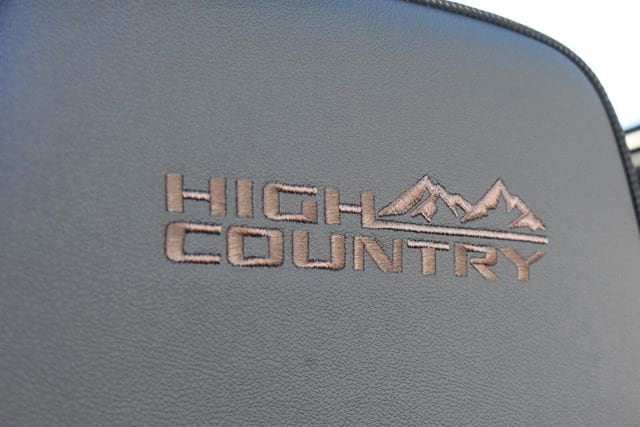 2026 Chevrolet Suburban High Country - Photo 19