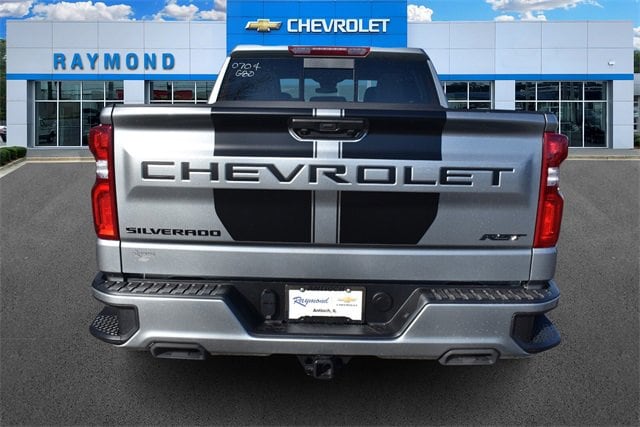 2026 Chevrolet Silverado 1500 RST photo 4