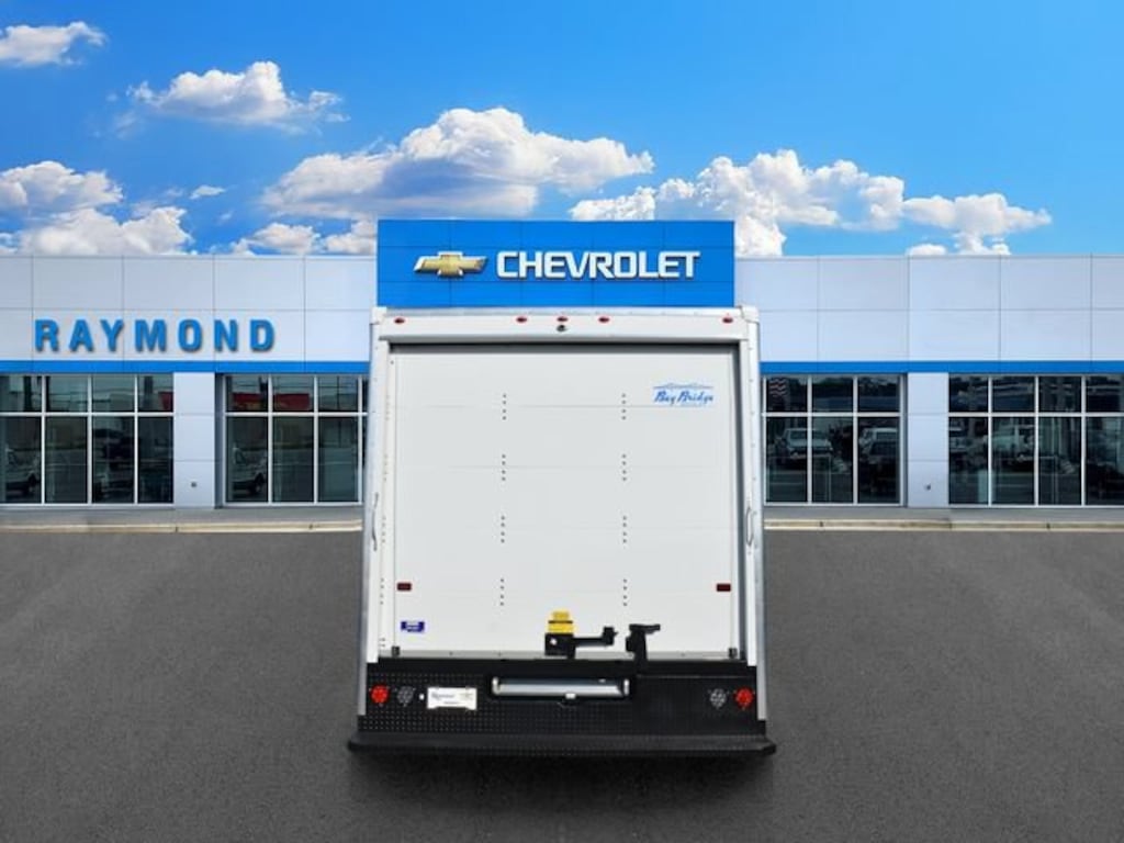 New 2026 Chevrolet Express Cutaway 3500 1WT Cutaway Van
