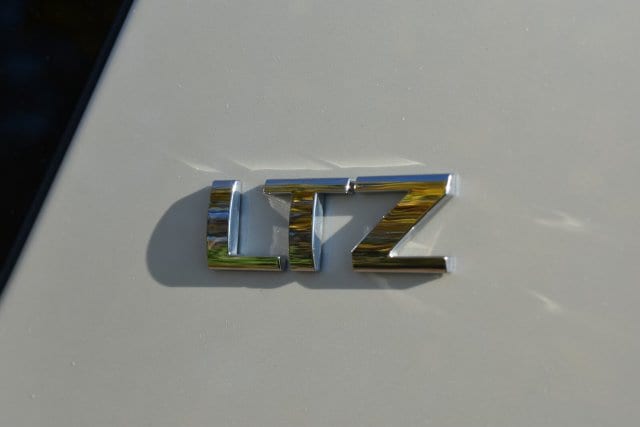 2014 Chevrolet Suburban LTZ - Photo 13