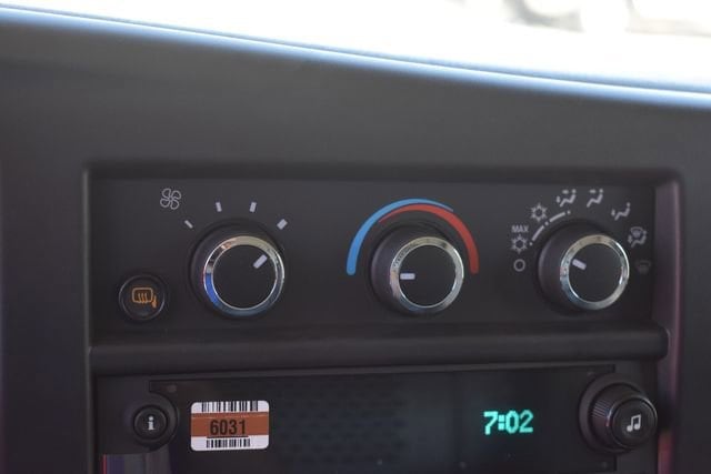 2025 Chevrolet Express Cargo Work Van - Photo 23