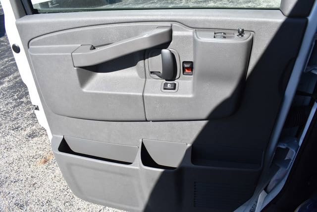 2025 Chevrolet Express Cargo Work Van - Photo 28