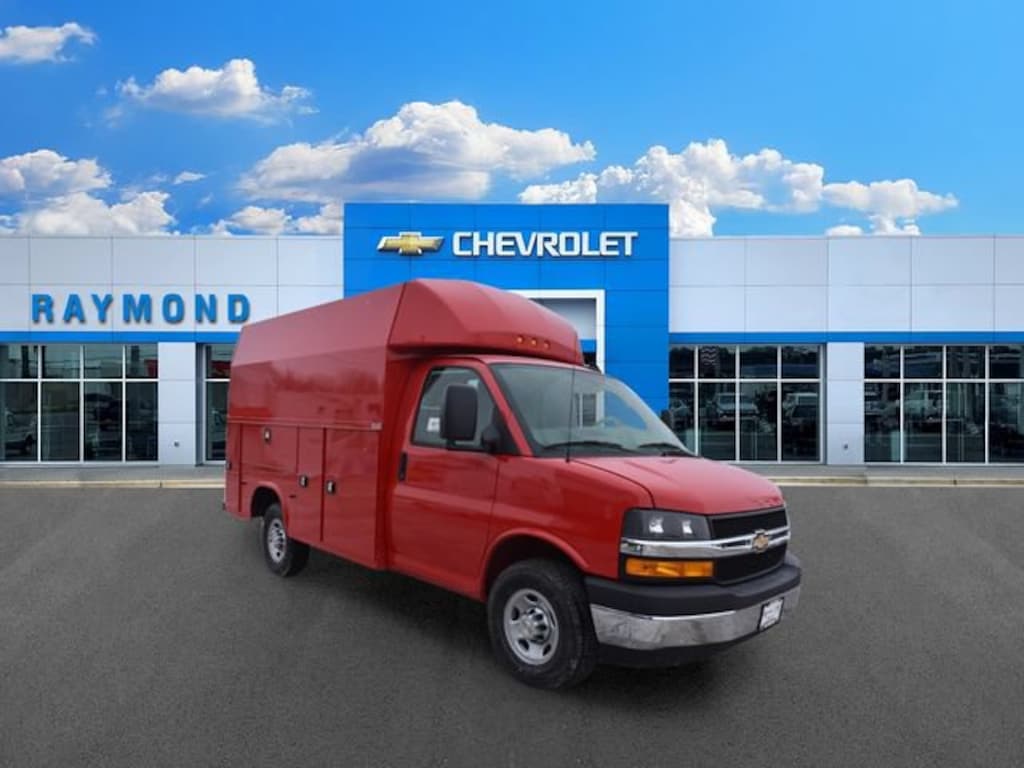 New 2026 Chevrolet Express Cutaway 3500 1WT Cutaway Van