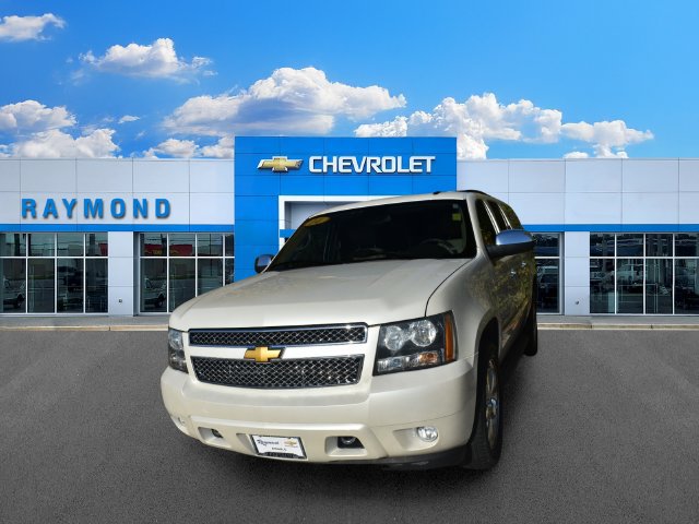 2014 Chevrolet Suburban LTZ - Photo 6