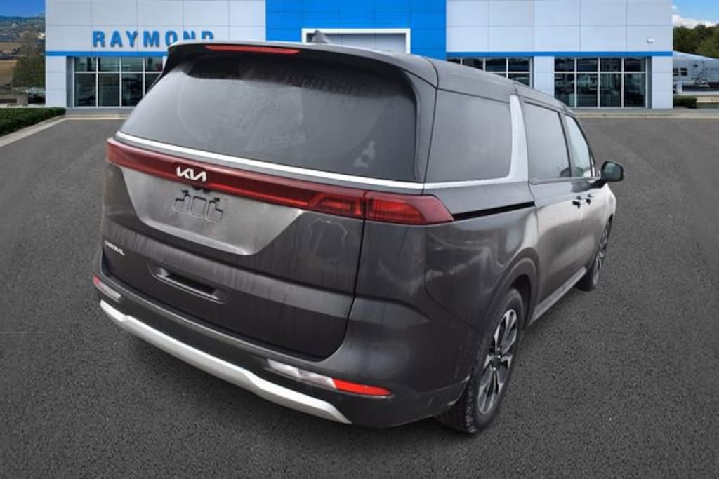 Used 2024 Kia Carnival MPV EX MPV