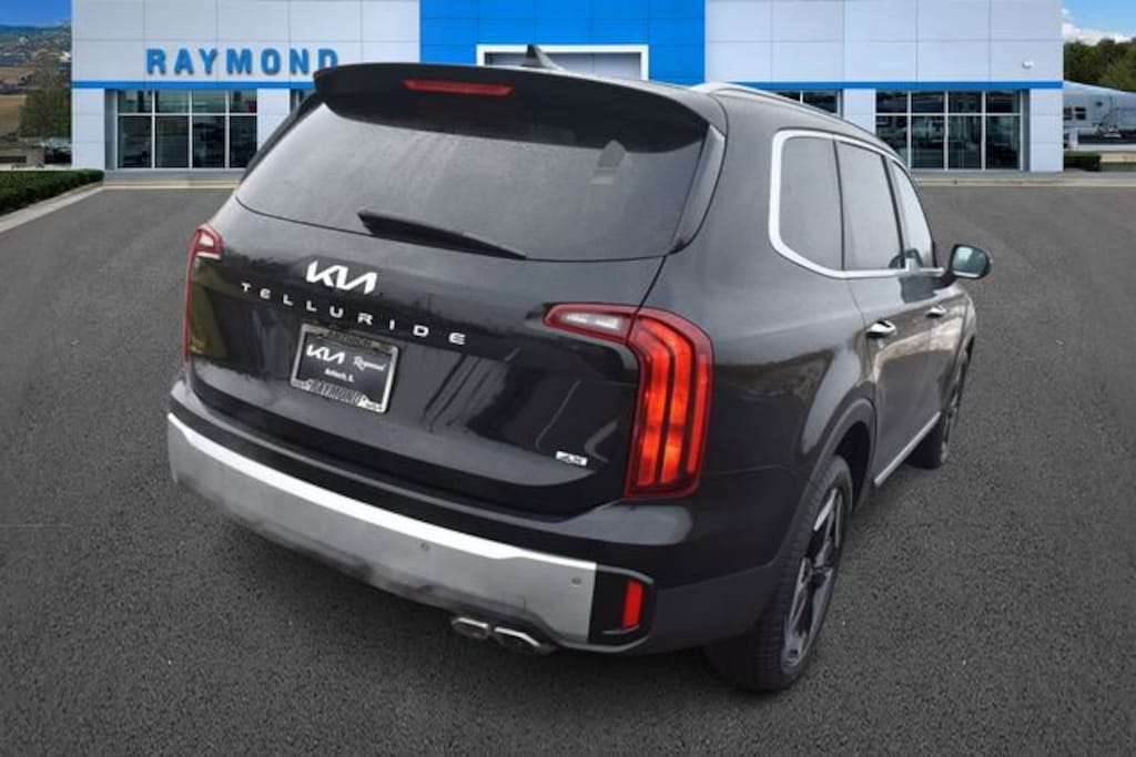 Used 2024 Kia Telluride S SUV