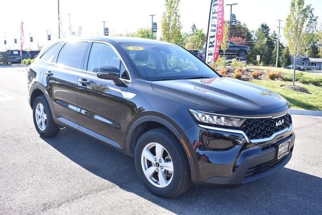 2023 Kia Sorento LX AT 4WD's photo