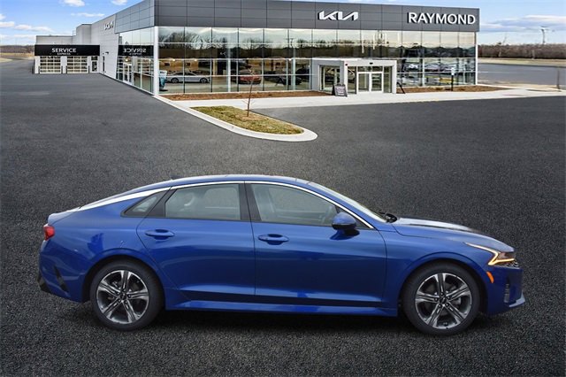 2023 Kia K5 EX photo 2