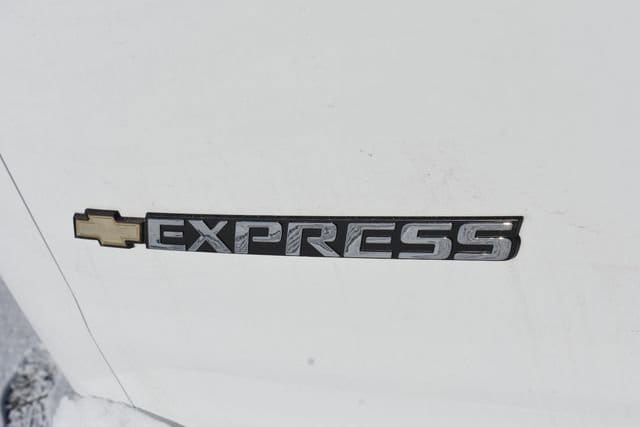 2025 Chevrolet Express Cargo Work Van - Photo 16