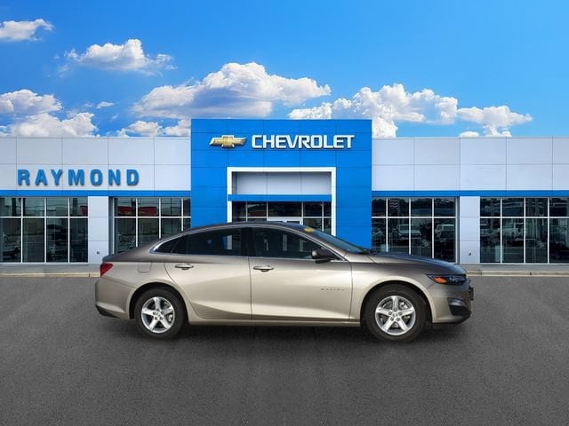 1G1ZB5ST1SF105354