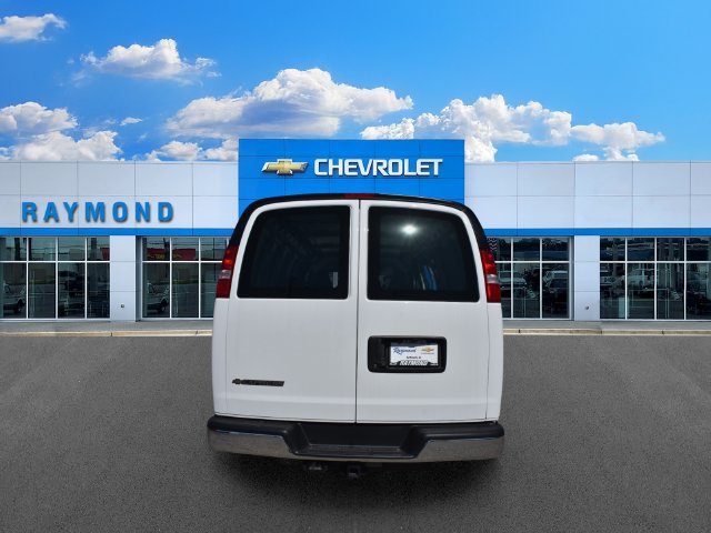 2025 Chevrolet Express Cargo Work Van - Photo 5