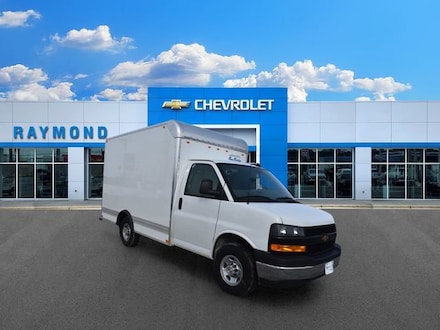 2025 Chevrolet Express Cutaway 3500 1WT Cutaway Van