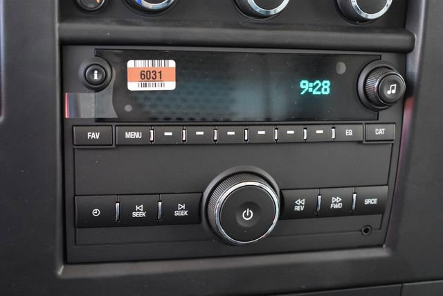 2025 Chevrolet Express Cargo Work Van - Photo 26