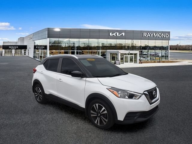 Used 2018 Nissan Kicks SV with VIN 3N1CP5CU8JL531930 for sale in Antioch, IL