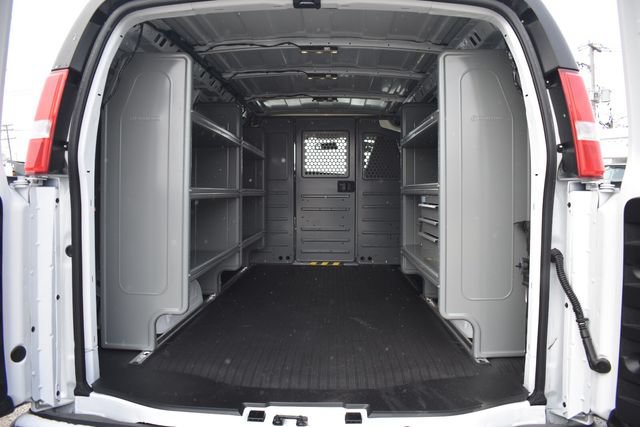 2025 Chevrolet Express Cargo Work Van - Photo 14