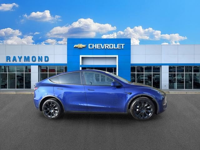 Used 2025 Tesla Model Y Long Range with VIN 7SAYGDEE6SF290519 for sale in Antioch, IL