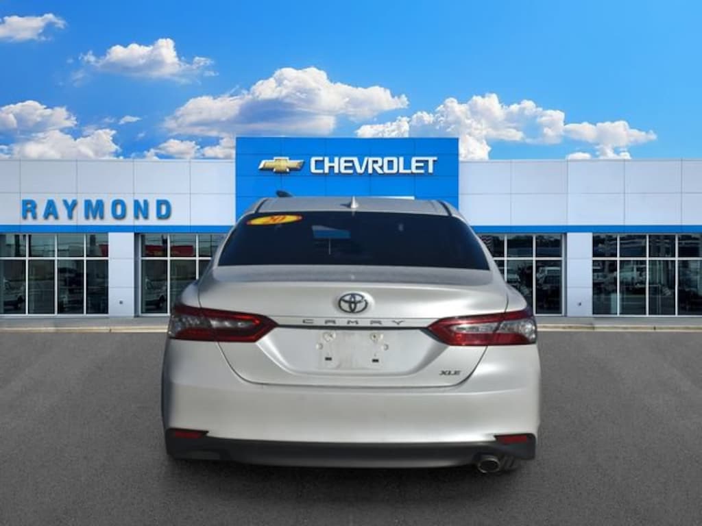 Used 2020 Toyota Camry XLE Sedan