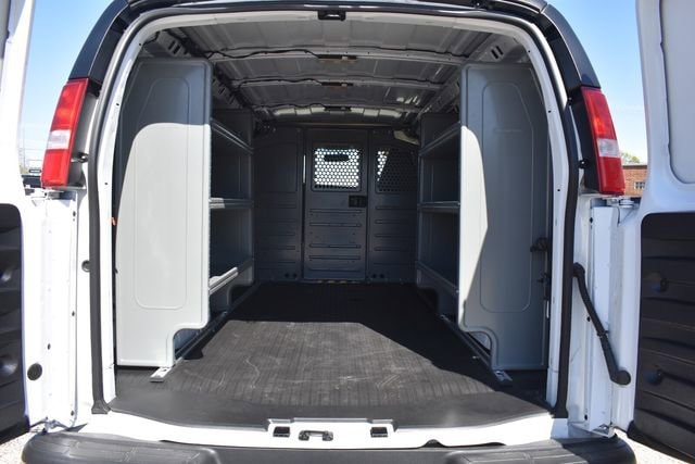 2025 Chevrolet Express Cargo Work Van - Photo 17
