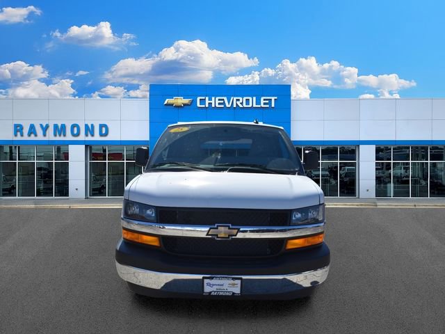 2025 Chevrolet Express Cargo Work Van - Photo 9
