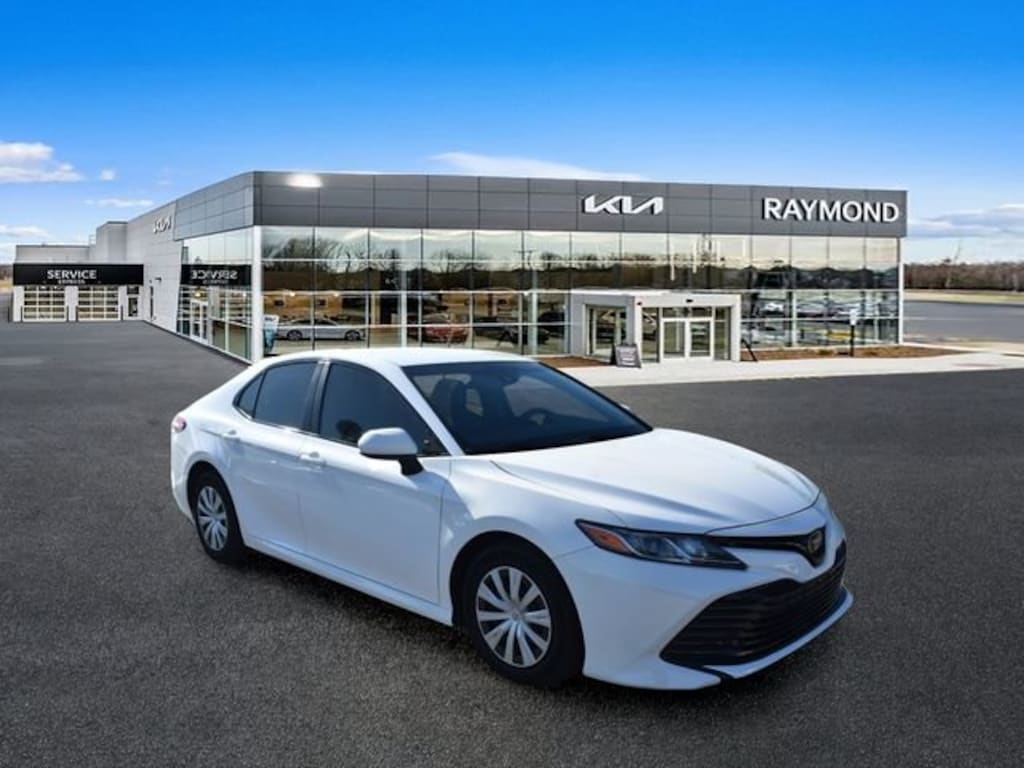Used 2018 Toyota Camry L Sedan