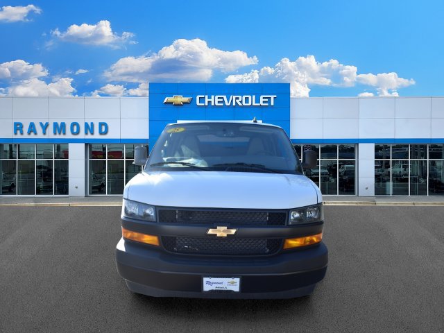 2025 Chevrolet Express Cargo Work Van - Photo 10