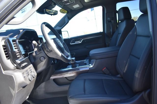 2025 Chevrolet Silverado 1500 LTZ - Photo 30