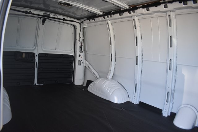 2025 Chevrolet Express Cargo Work Van - Photo 16