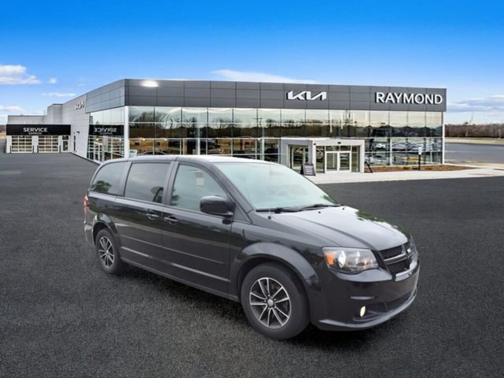 Used 2017 Dodge Grand Caravan GT Van