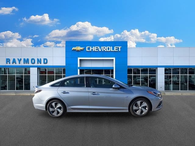 Used 2016 Hyundai Sonata Hybrid Limited with VIN KMHE34L11GA017978 for sale in Antioch, IL